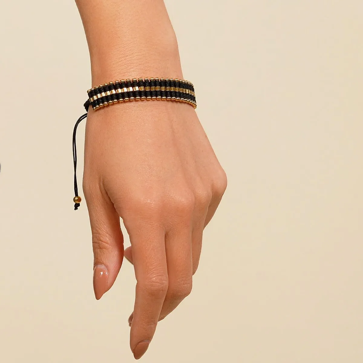 Amici | 18k Gold | Black | Macrame Bracelet