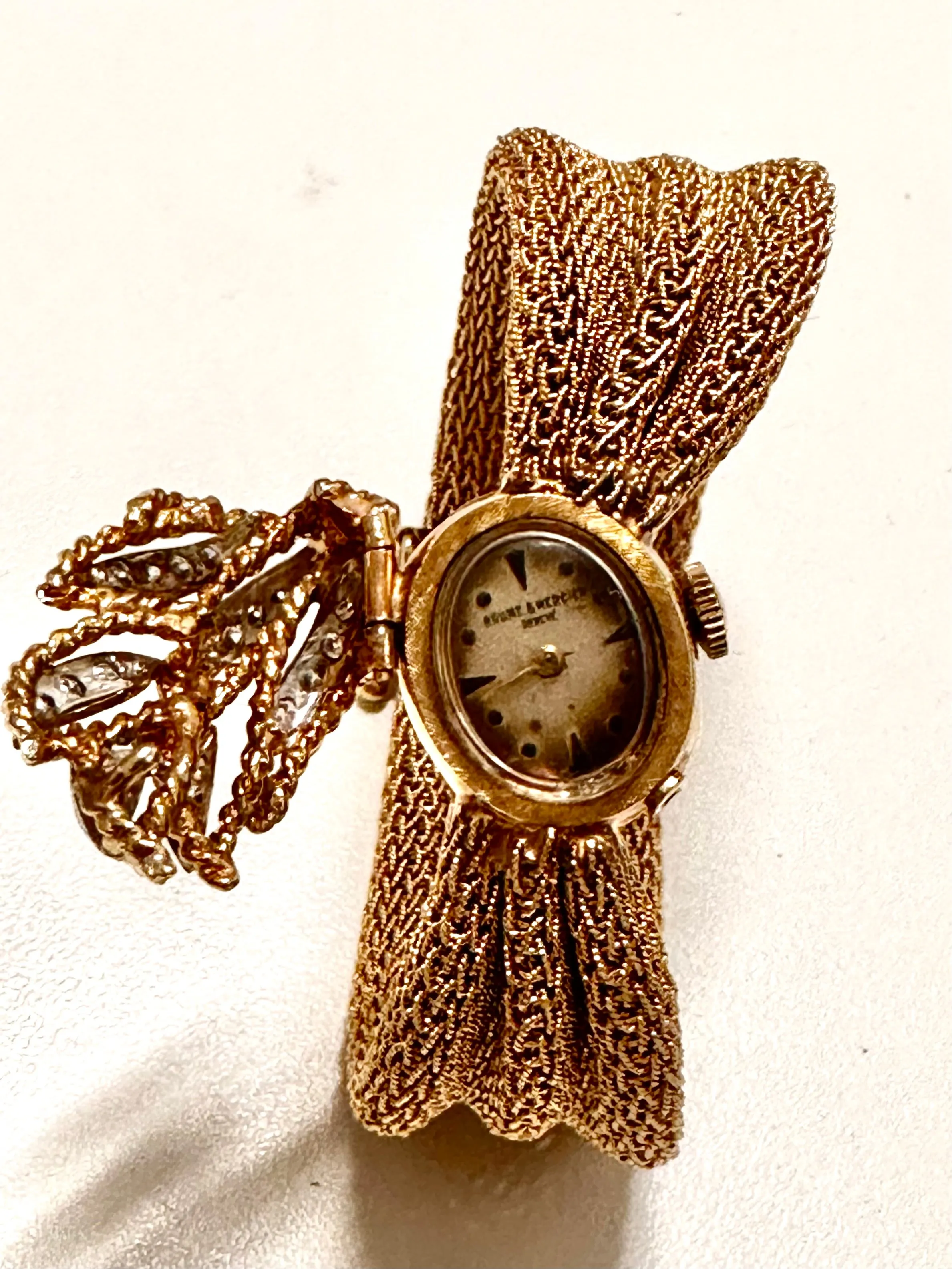 BAUME & MERCIER Vintage Unique Solid Gold w/ 24 Diamonds Watch- $20K APR w/ COA!