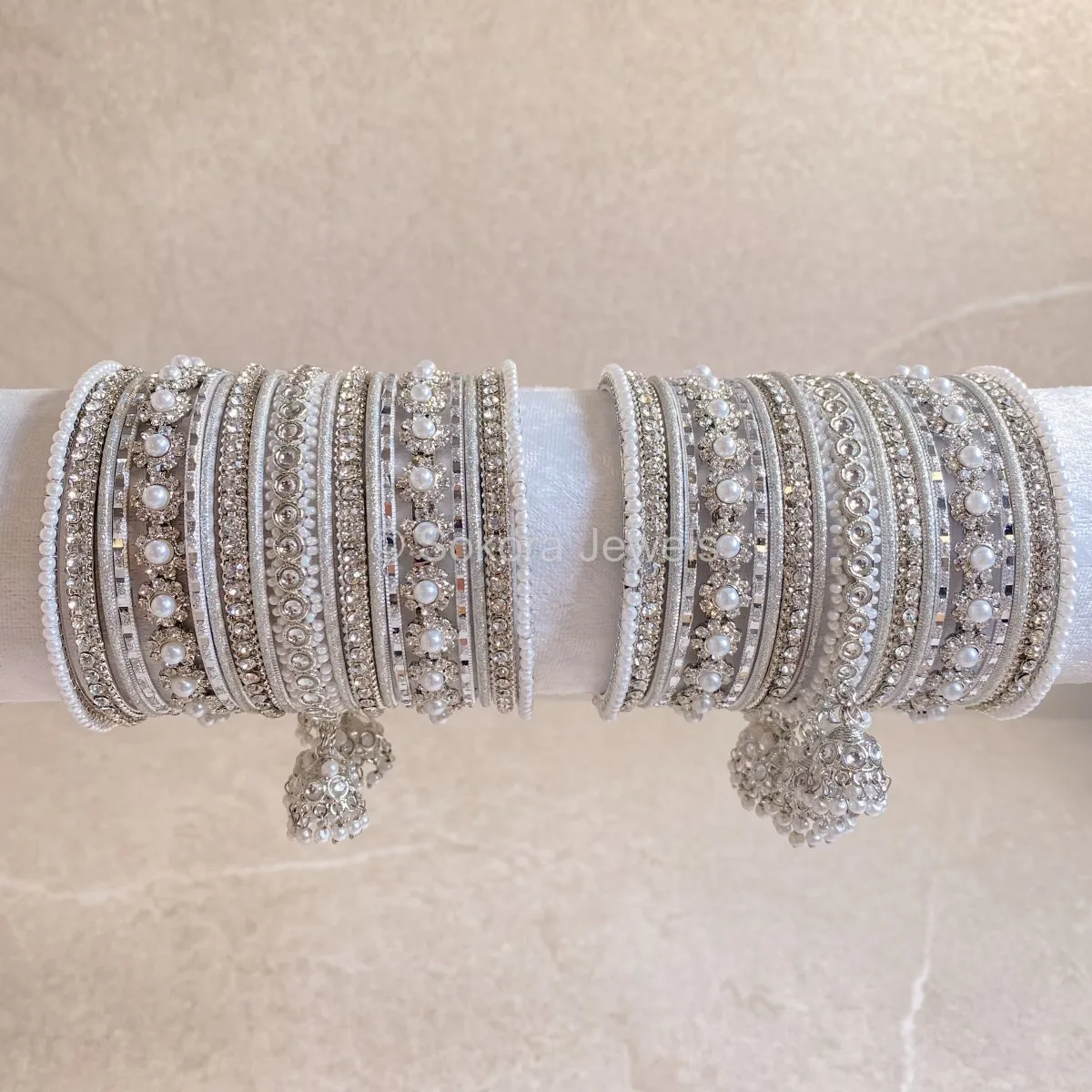 Faux Kundan Luxury Daisy Bangle Set - Silver