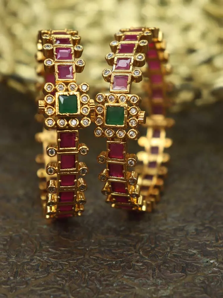Golden Grace Bangles - Elevate Your Style with Exclusive Design - Enhance Your Feminine Charm