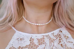 Lustrous Pearl Beaded Choker Necklace