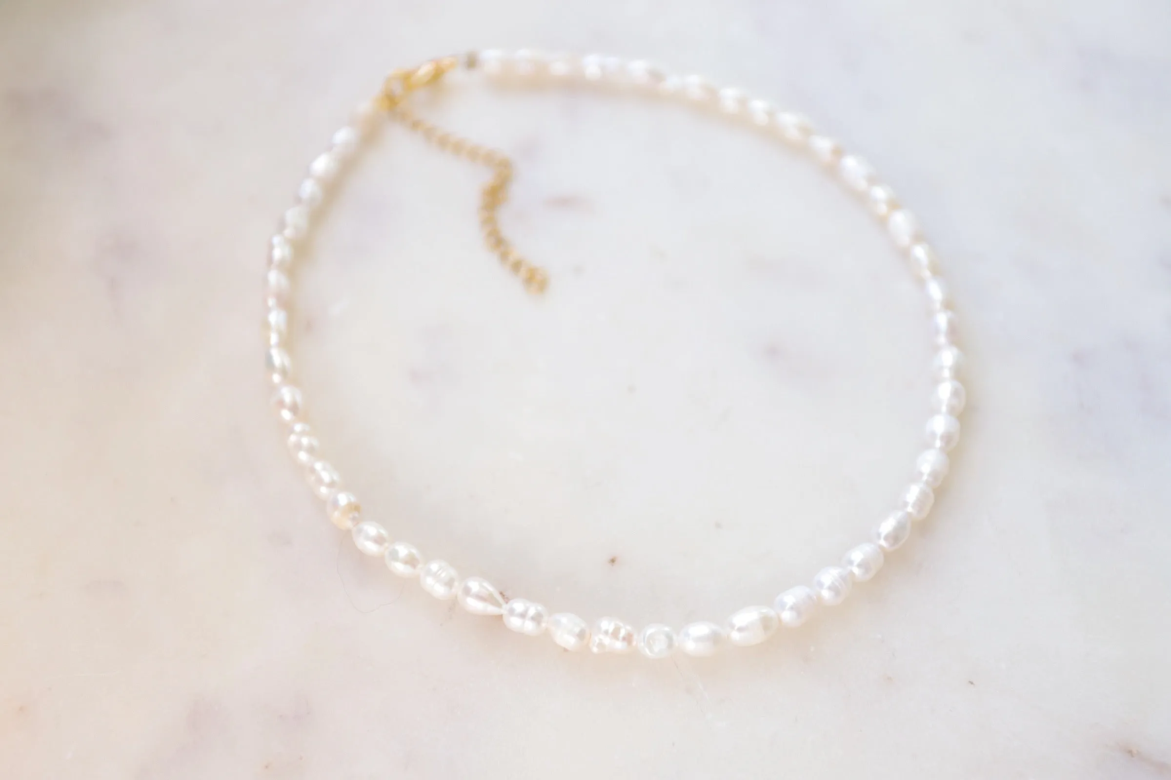 Lustrous Pearl Beaded Choker Necklace