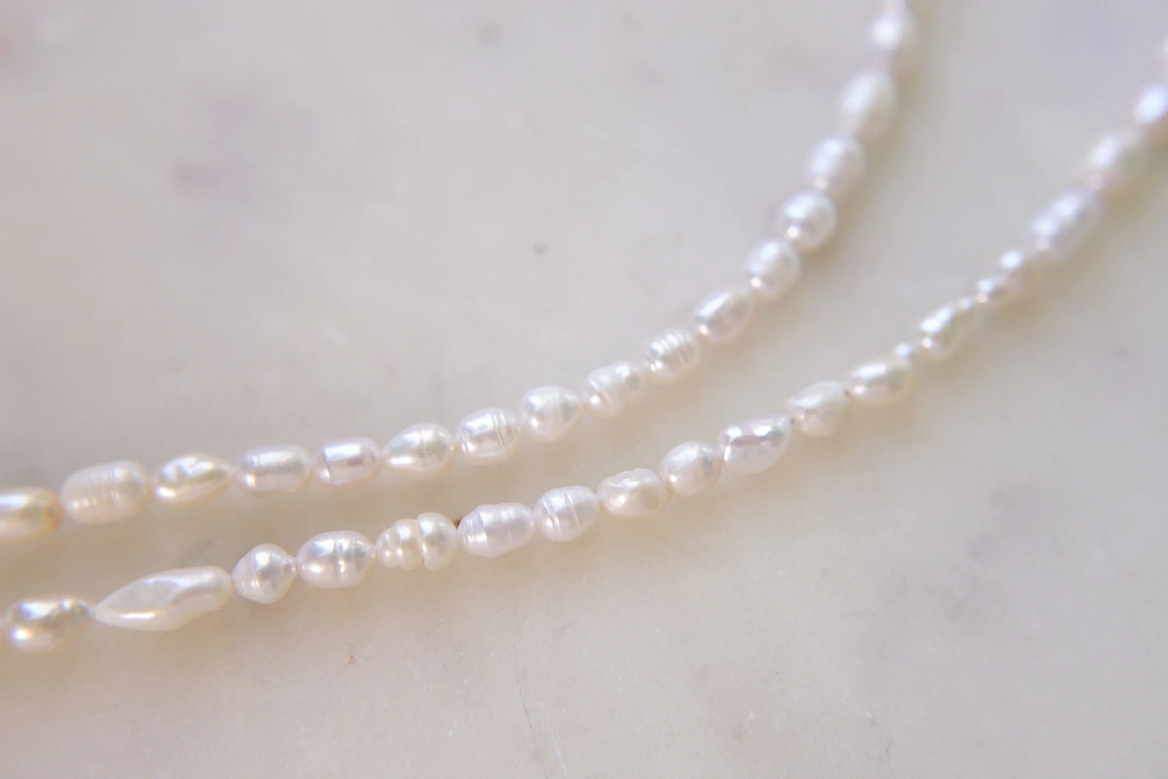 Lustrous Pearl Beaded Choker Necklace