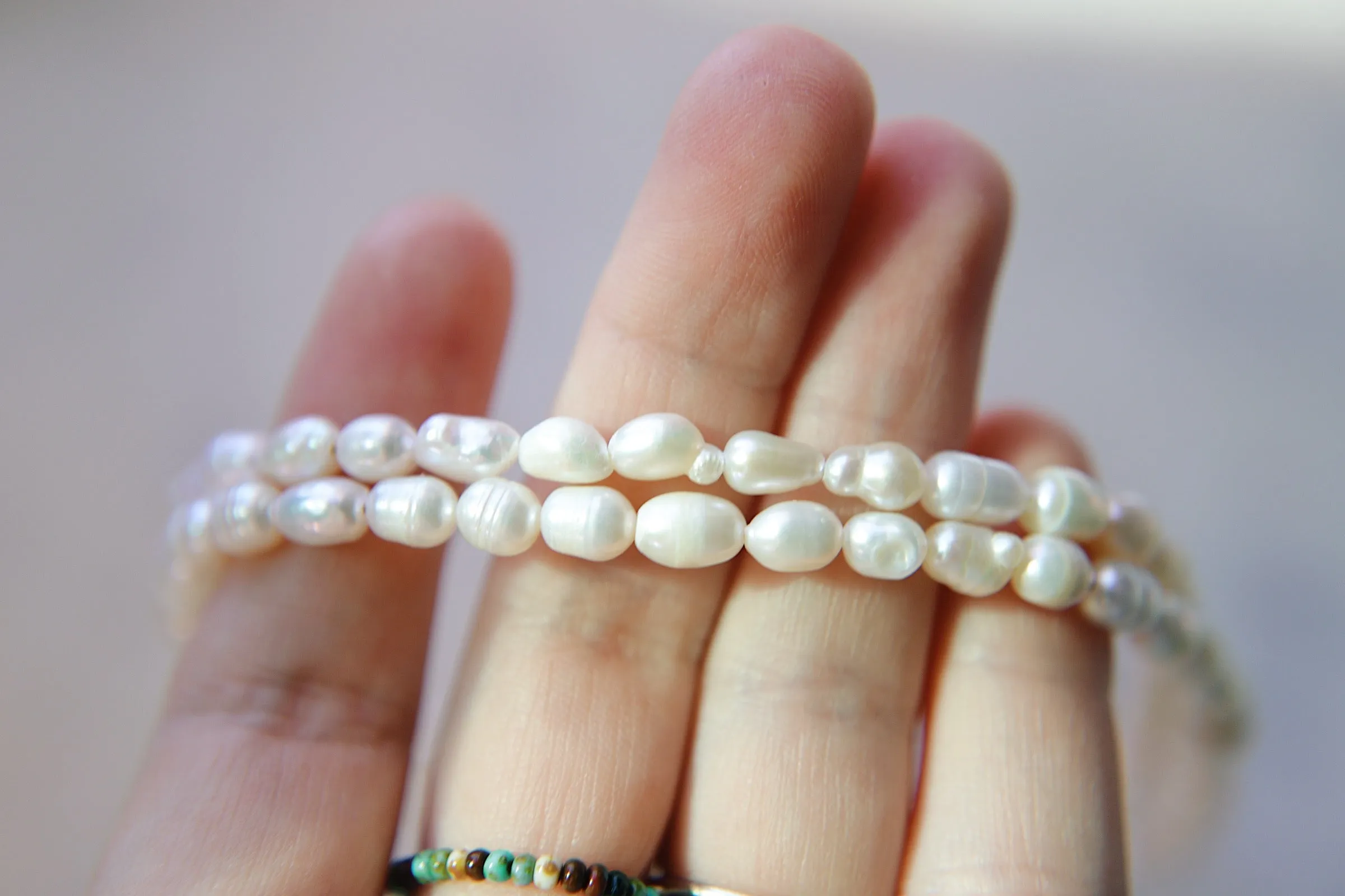 Lustrous Pearl Beaded Choker Necklace