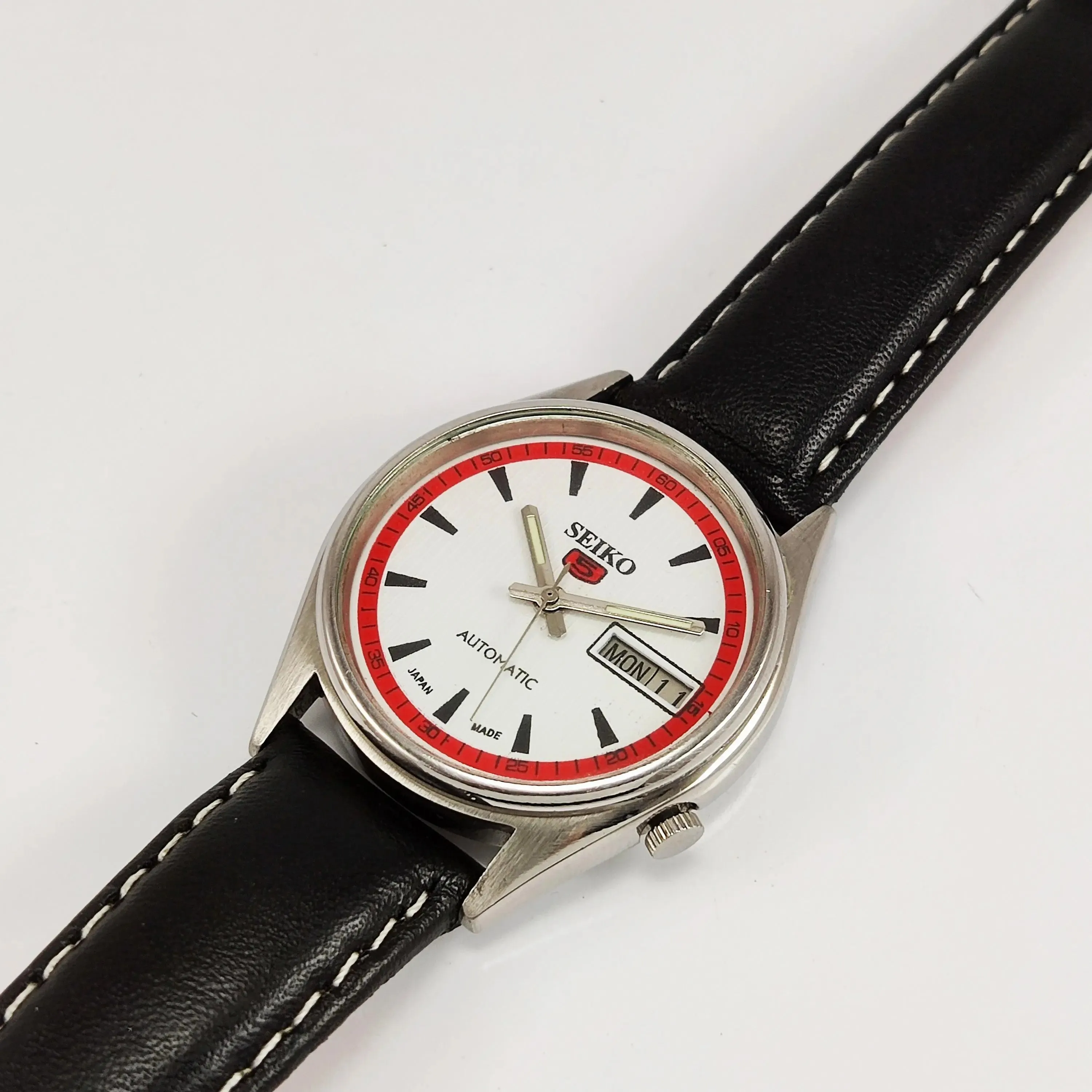 Seiko 5 Automatic-7009A White Color Dial 17 Jewels Day Date Men's Wrist Watch
