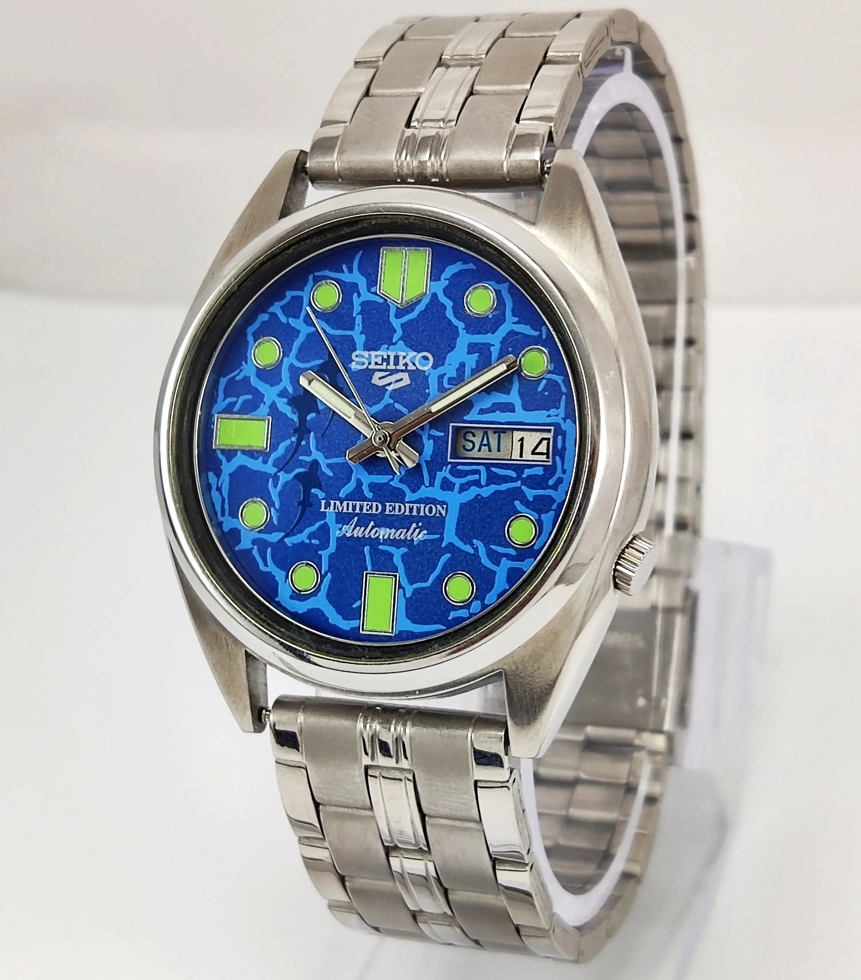 Seiko 5 Blue Dial 17 Jewels Automatic Movement Men's Wrist watch 7009A