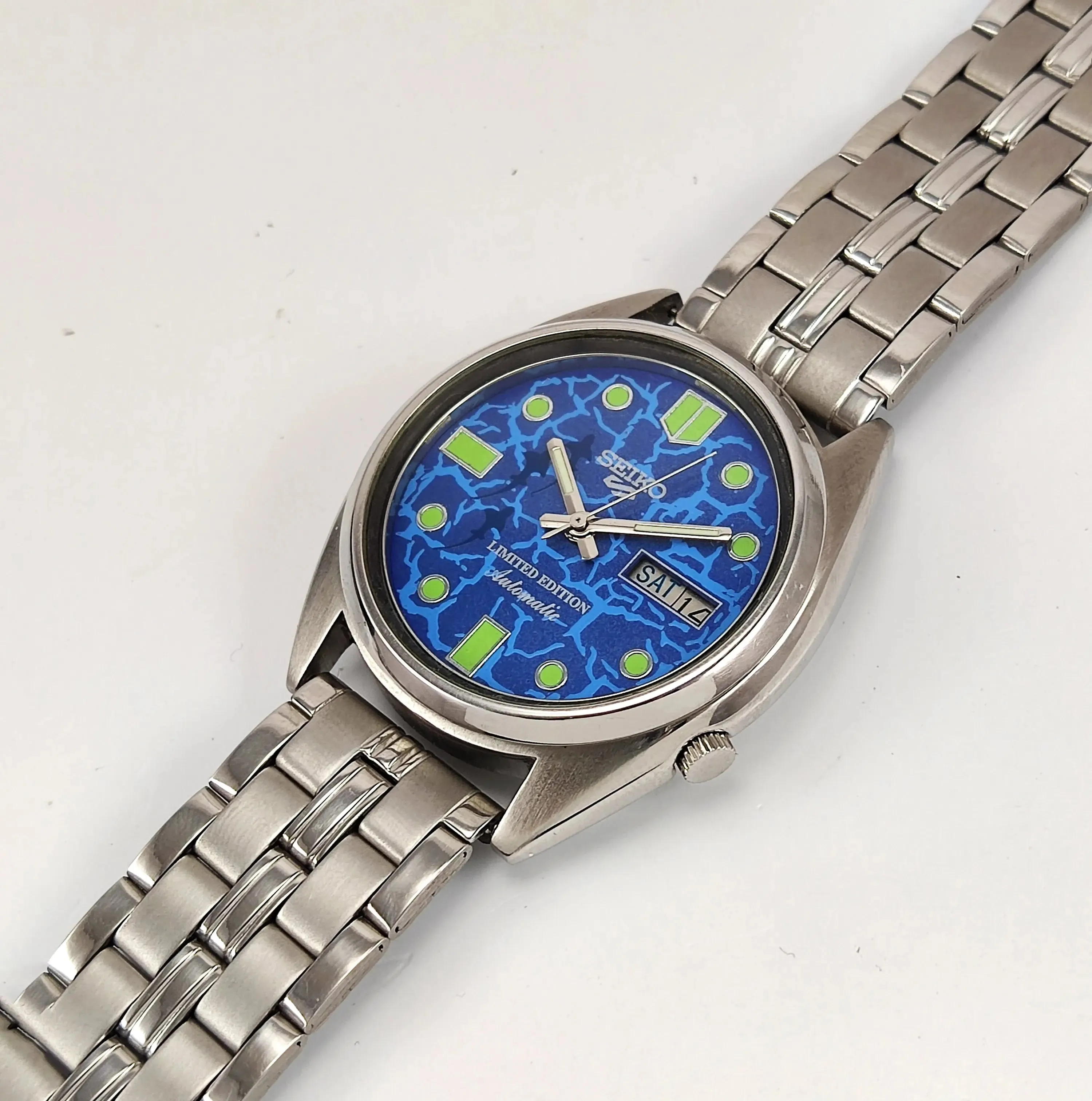Seiko 5 Blue Dial 17 Jewels Automatic Movement Men's Wrist watch 7009A