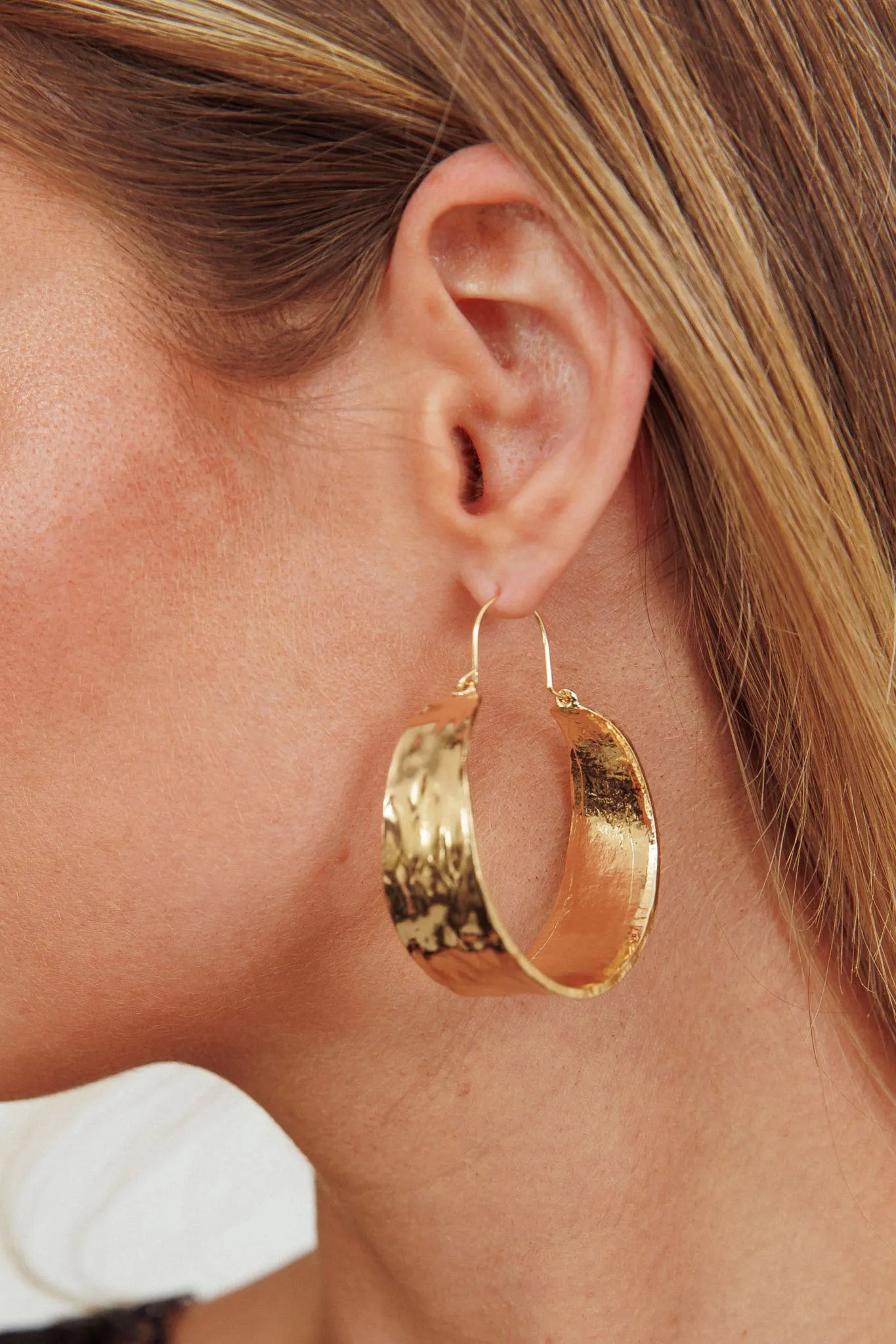 Vitality Hoop Earrings Gold