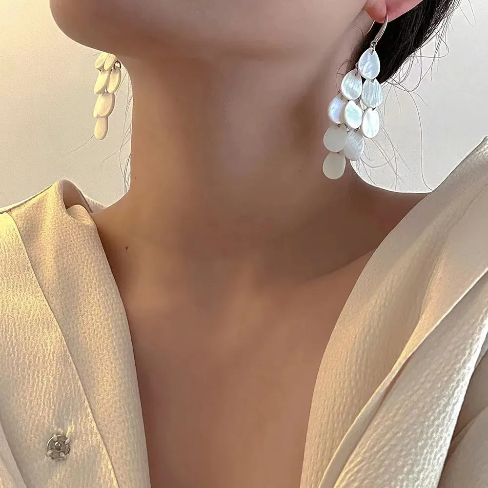 White Shell Waterdrop Tassel Earrings